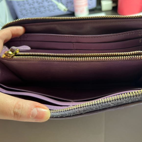 Authentic Miu Miu Matelasse Wallet purple - Picture 3 of 9